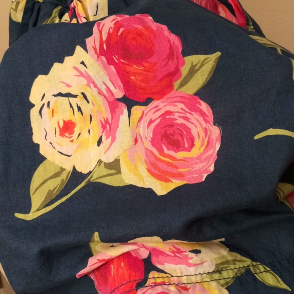 Very Pretty Floral Abercrombie & Fitch Dress - Picture 3 of 3
